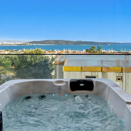 Luxury Penthouse Gatsby - Bay Of Split - Panoramic Sea View شقة Kaštela