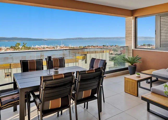 Luxury Penthouse Gatsby - Bay Of Split - Panoramic Sea View شقة Kaštela